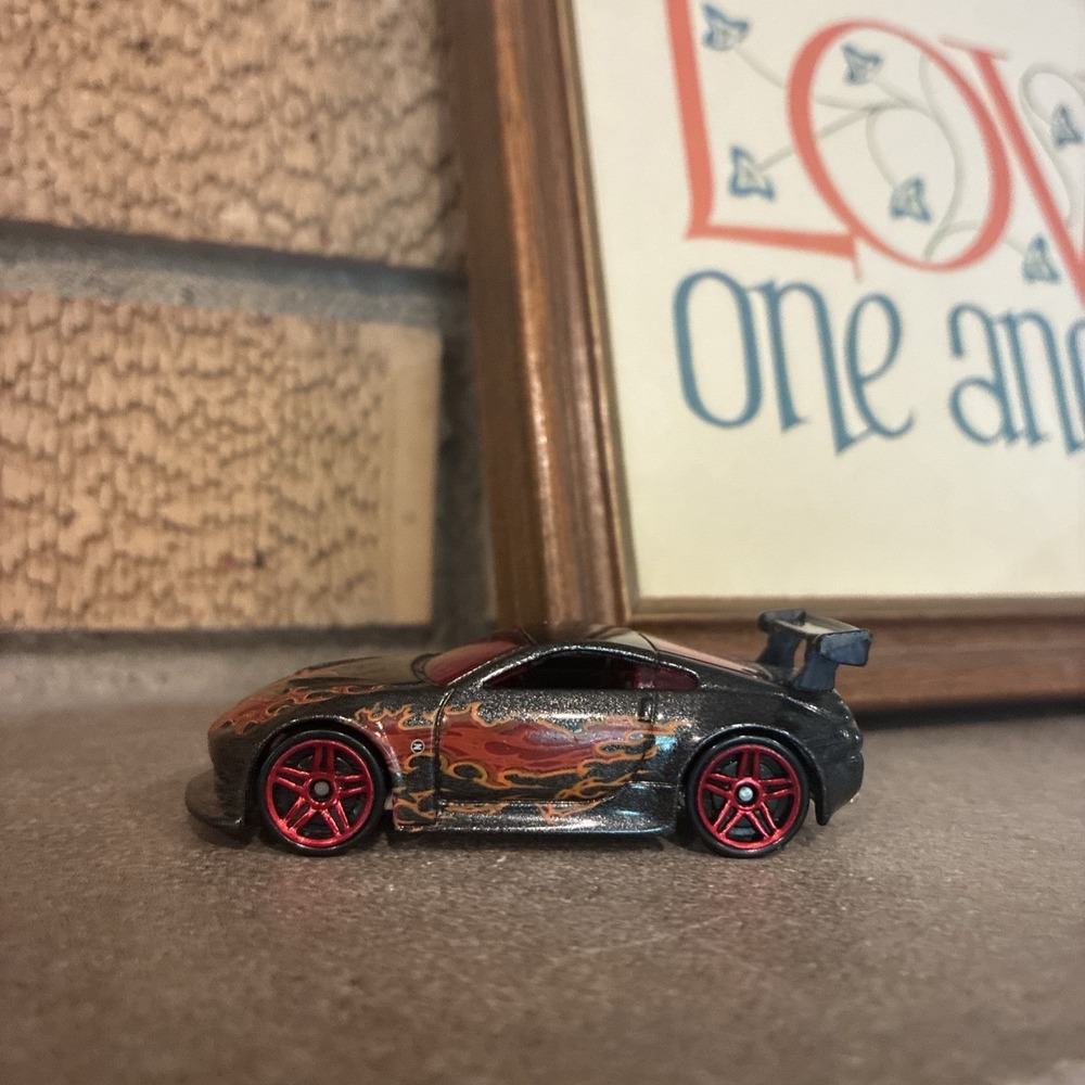 2008‎ Hot Wheels Metallic Black Nissan 350Z Diecast Toy Car Heat Fleet Series